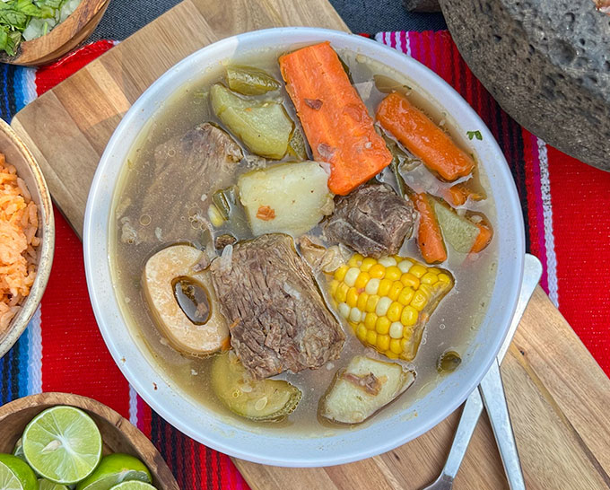 Caldo de Res