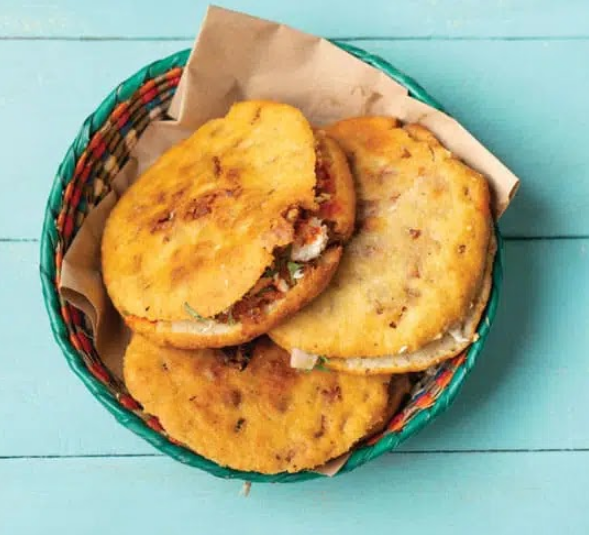 Gorditas de Chicarron